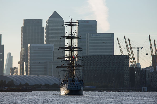 HUGE TALL SHIP IN LONDON