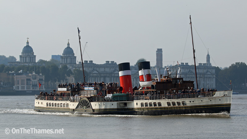 11/10/2015. Historic paddle steamer Waverley passes the Old Royal Naval in Greenwich, the maritime heart of London, as her 2015 Thames season draws to a close. Credit : Rob Powell